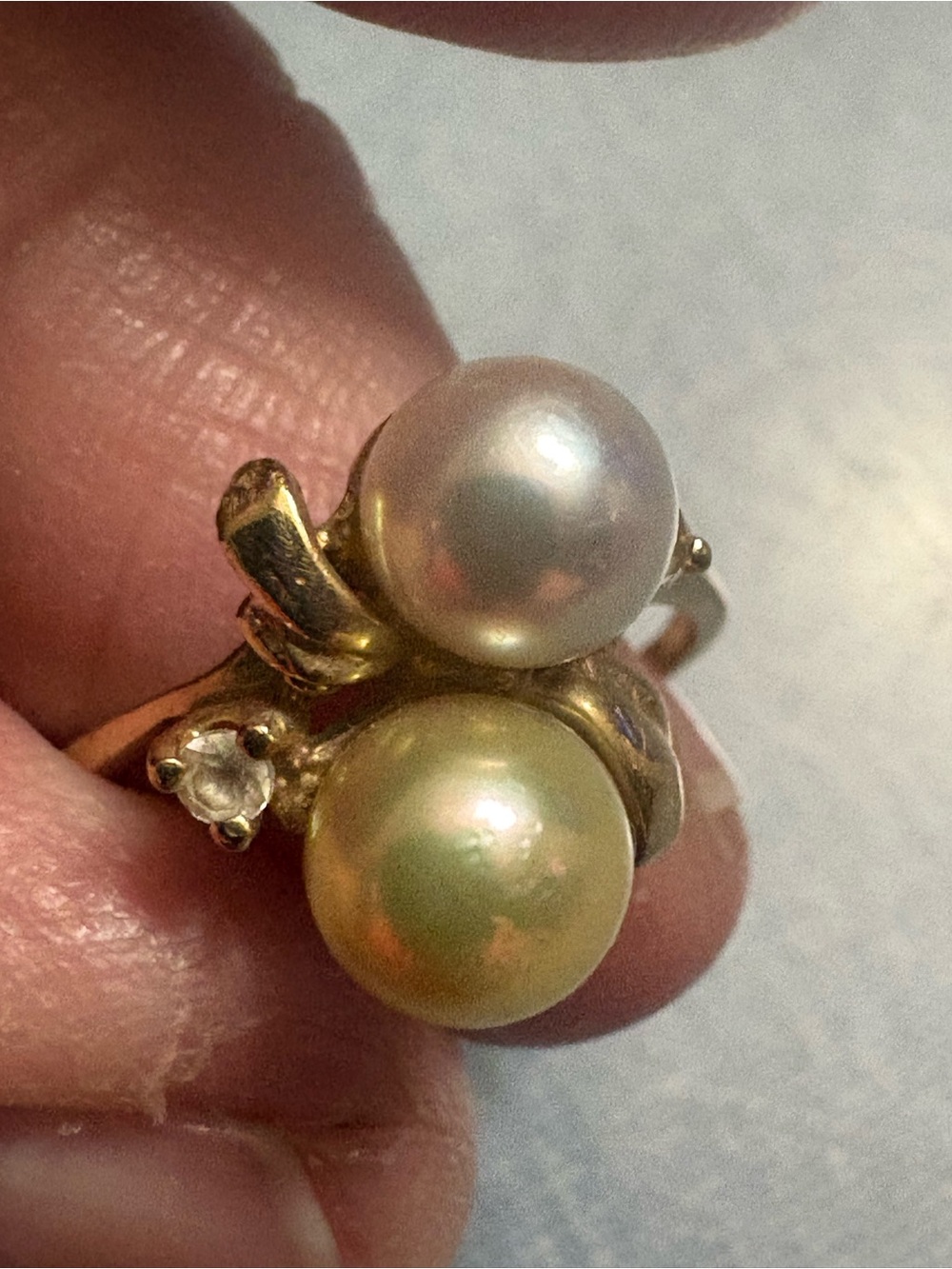 Gold Twin Pearl Ring with Cream and White Pearls